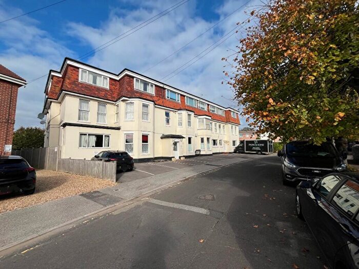 1 Bedroom Flat For Sale In Burlington Road, Swanage, Dorset, BH19
