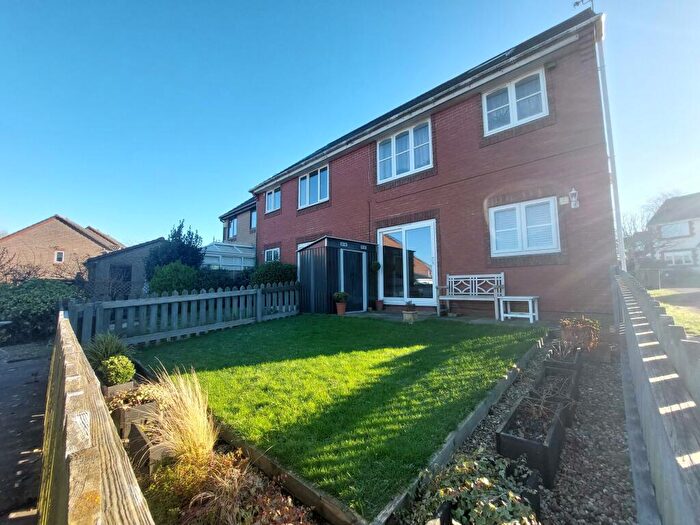 1 Bedroom Flat For Sale In Camellia Drive, Warminster, BA12