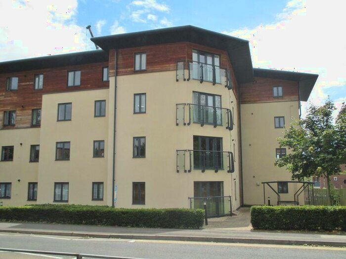 2 Bedroom Apartment To Rent In Queensway Place, Yeovil, BA20