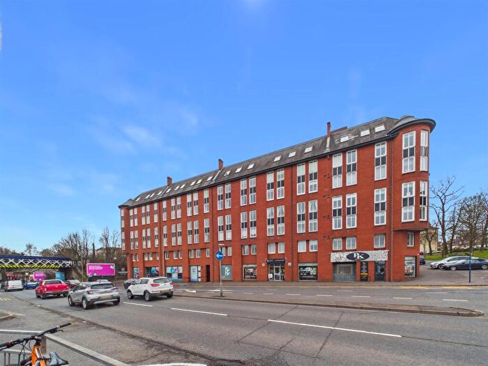 2 Bedroom Flat For Sale In Randolph Gate, Glasgow, G11
