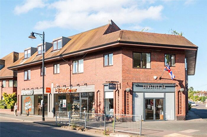 1 Bedroom Flat To Rent In Freelands Road, Cobham, KT11