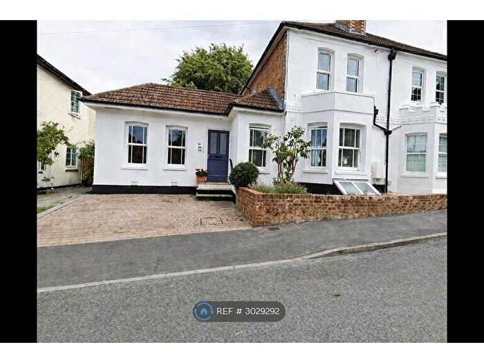 1 Bedroom Maisonette To Rent In High Path Road, Guildford, GU1