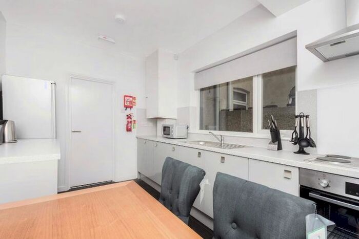 4 Bedroom Terraced House To Rent In Soundwell Road, Kingswood, Bristol, BS15