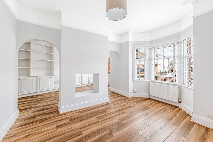 3 Bedroom Semi-Detached House To Rent In Kneller Road, Whitton, TW2