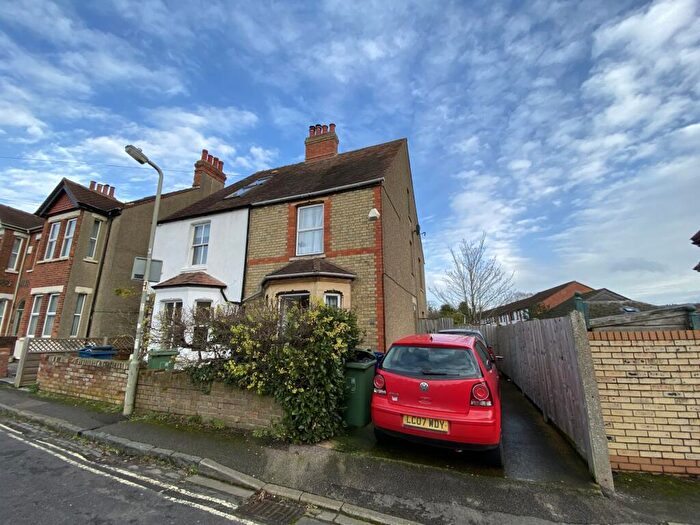 4 Bedroom Semi Detached House To Rent In Gardiner Street, Headington, Oxford, Oxford, OX3