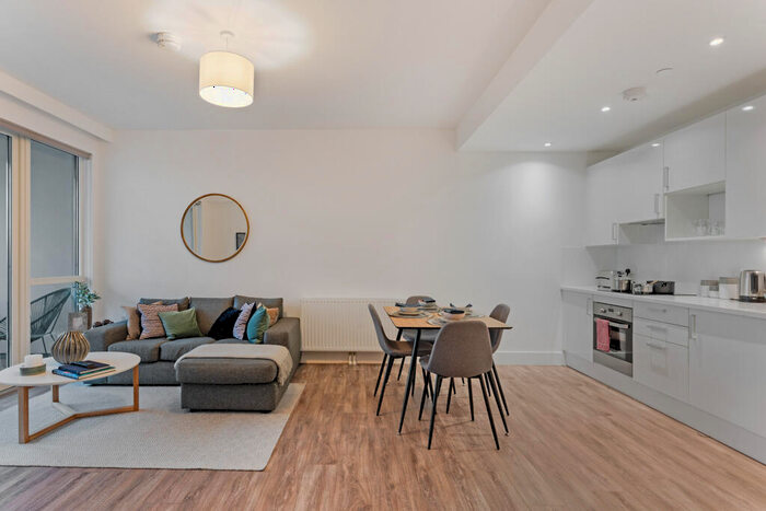 1 Bedroom Apartment To Rent In Argo Apartments, Canning Town London, E16