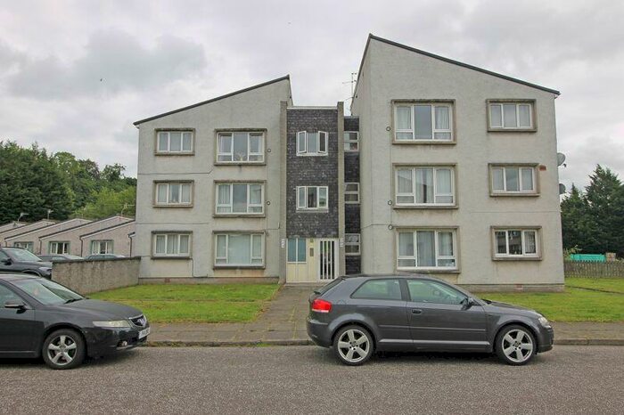 2 Bedroom Flat To Rent In Avenue Park, Stirling, FK9