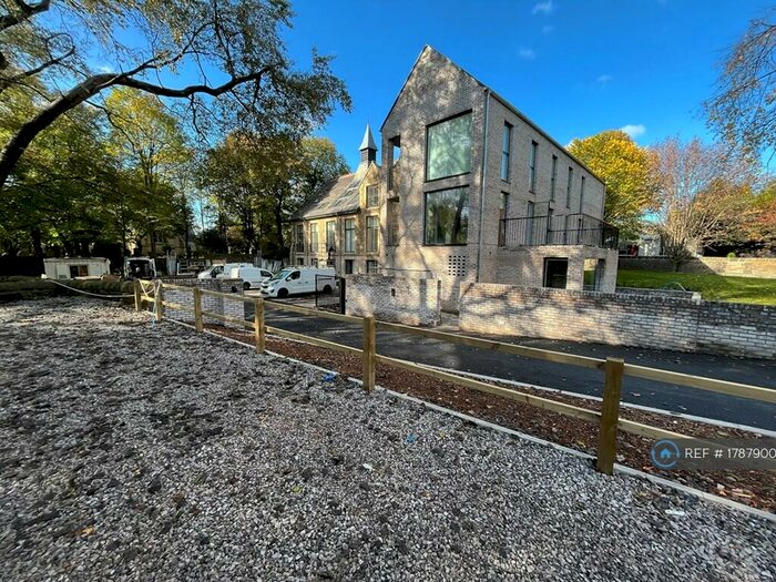 2 Bedroom Flat To Rent In Lea Gate, Bolton, BL2