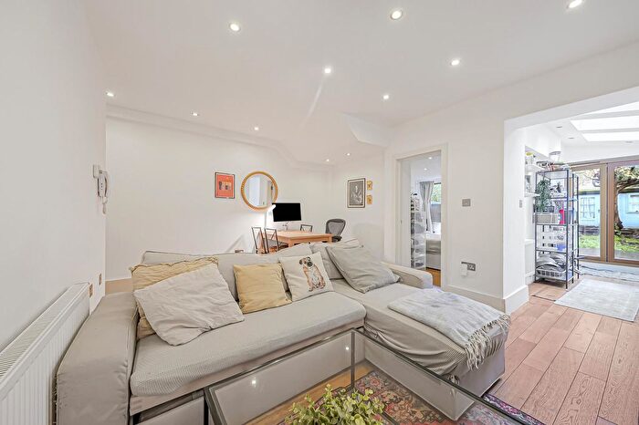 2 Bedroom Flat To Rent In Shirland Road, London, W9