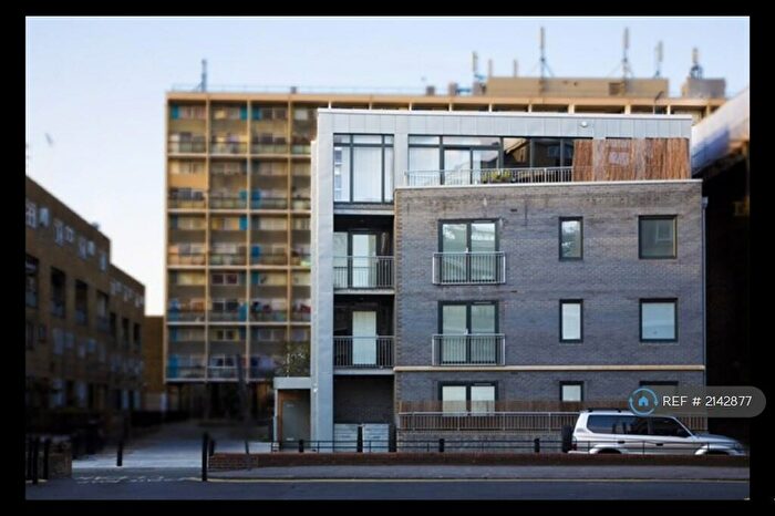 3 Bedroom Flat To Rent In Headlam Street, London, E1