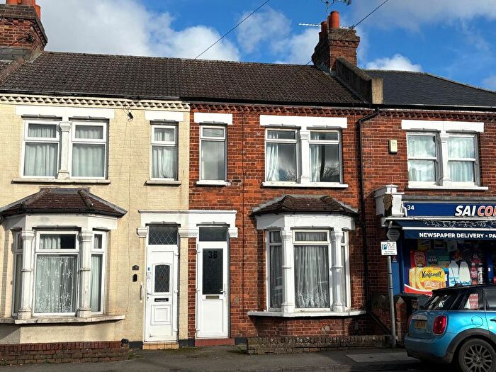 2 Bedroom Terraced House To Rent In London Road, Riverhead, Sevenoaks, Kent, TN13