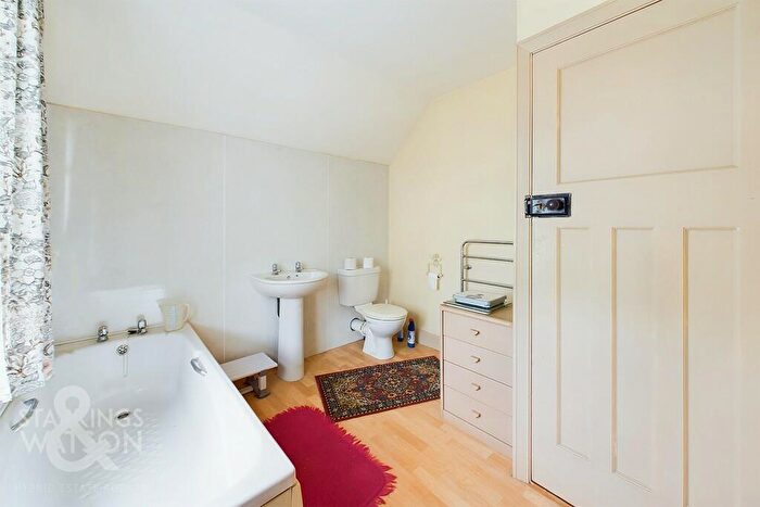 2 Bedroom Semi-Detached House For Sale In Beccles Road, Bungay, NR35