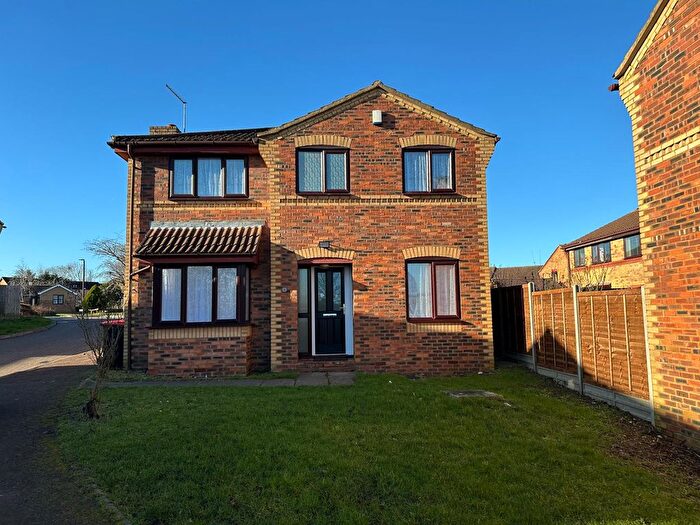 5 Bedroom Detached House To Rent In Beckinsale Grove, Milton Keynes, MK8