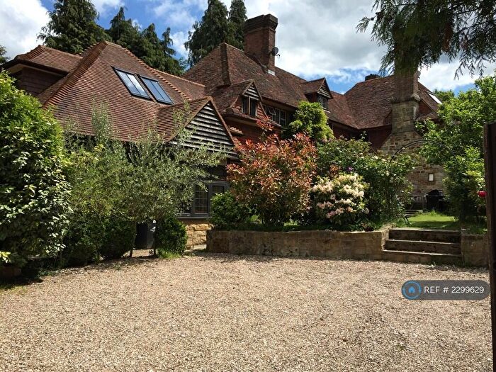 4 Bedroom Semi-Detached House To Rent In Tompsets Bank, Forest Row, RH18