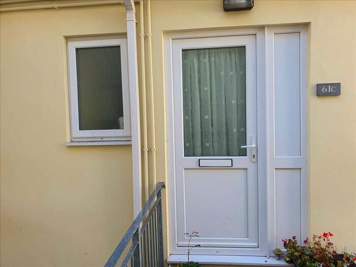 2 Bedroom Flat To Rent In Hilldrop Terrace, Market Street, Torquay TQ1