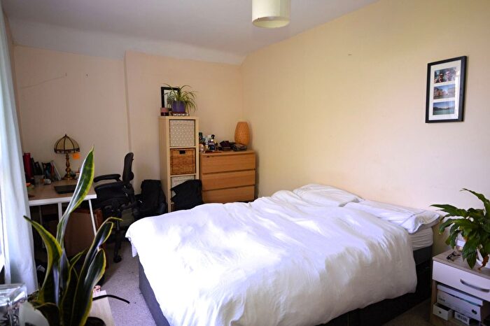 1 Bedroom Flat To Rent In Wickham Road, Brockley, London, SE4