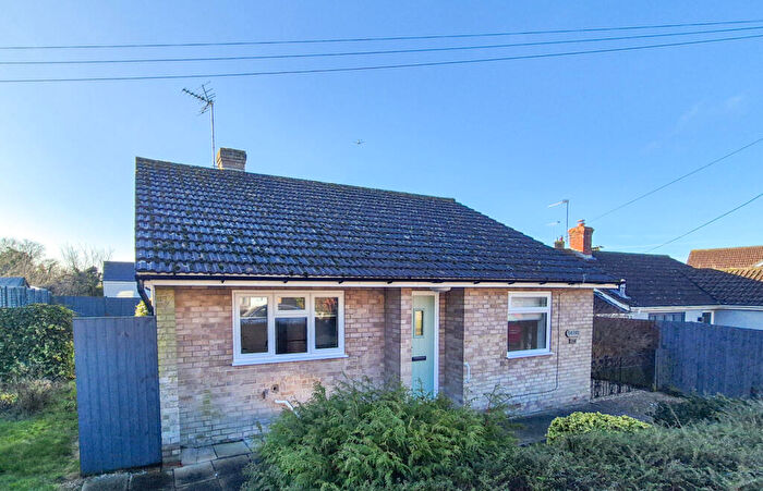 2 Bedroom Bungalow To Rent In Guelphs Lane, Thaxted, Dunmow, Essex, CM6