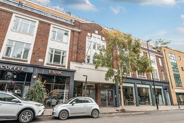 1 Bedroom Flat For Sale In Goswell Road, Clerkenwell, London, EC1V