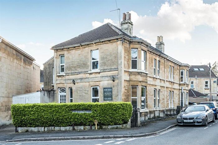4 Bedroom House For Sale In Kennington Road, Bath, BA1