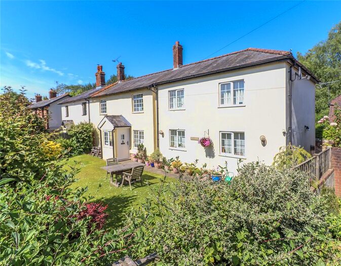 3 Bedroom Semi-Detached House For Sale In Paynes Lane, Broughton, Stockbridge, Hampshire, SO20