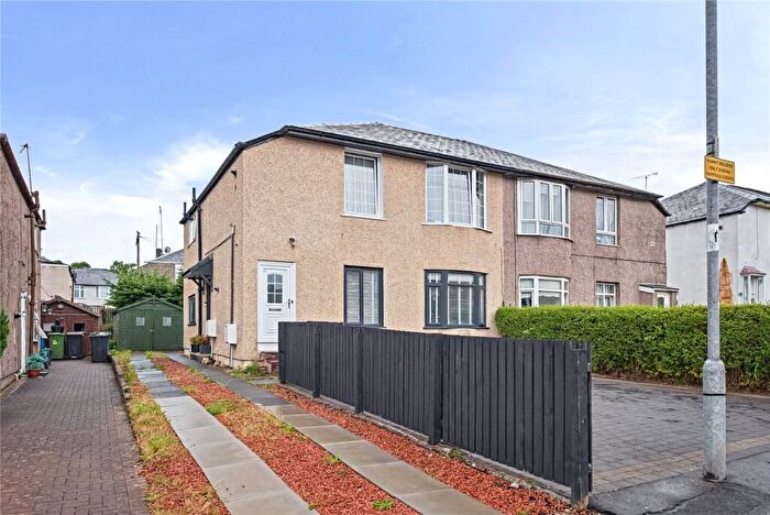 3 Bedroom Apartment For Sale In Kingswood Drive, Glasgow, G44