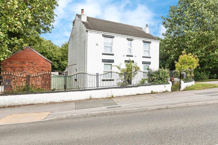 4 Bedroom Detached House For Sale In New Lane, Upton, Pontefract, WF9