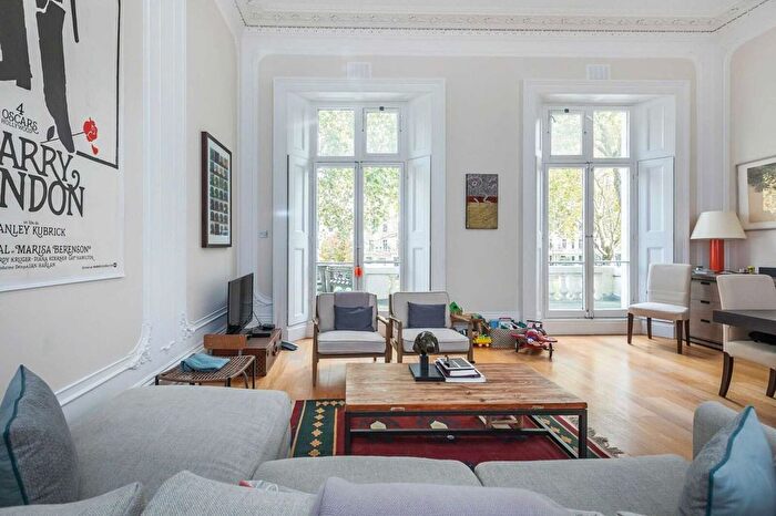 2 Bedroom Flat To Rent In St Georges Square, Pimlico, London, SW1V