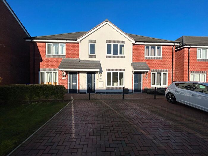 2 Bedroom Semi Detached House To Rent In Hazelwell Avenue, Burton-On-Trent, DE14