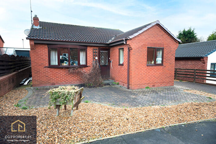 3 Bedroom Detached Bungalow For Sale In Caraway Grove, Swinton, S64