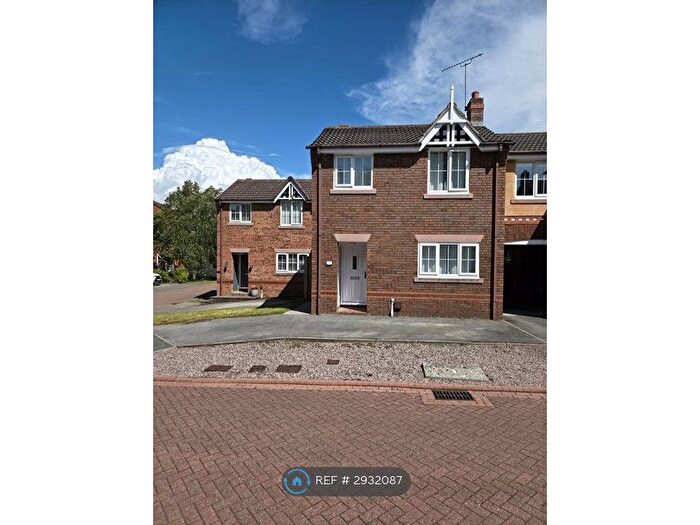 2 Bedroom Terraced House To Rent In Benton Drive, Chester, CH2