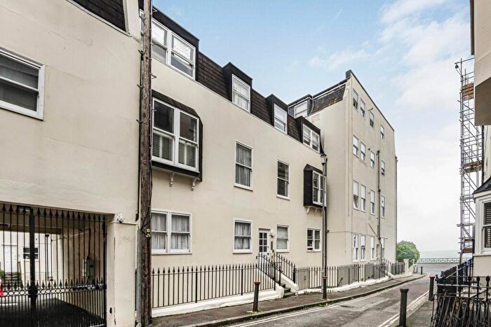 1 Bedroom Flat For Sale In Marine Parade, Brighton, BN2