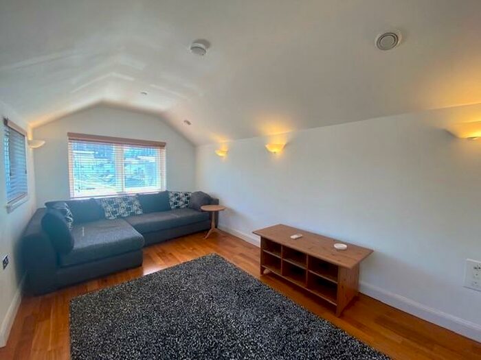 3 Bedroom Flat To Rent In David Morgan Apartments, Cardiff City Centre, Cardiff, CF10