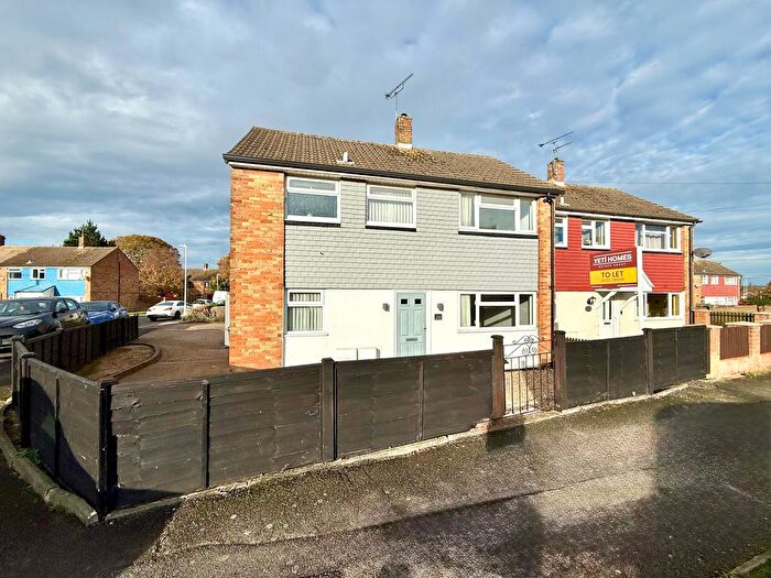 3 Bedroom Semi-Detached House To Rent In Beaver Lane, Ashford, TN23