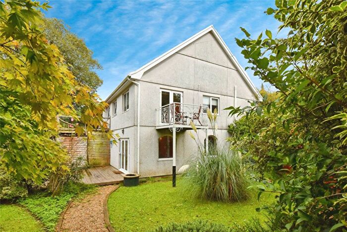 3 Bedroom Detached House For Sale In Deri Road, Glanamman, Ammanford, Carmarthenshire, SA18