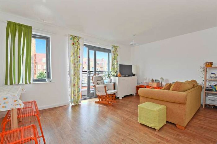 2 Bedroom Flat To Rent In Mackintosh Lane, London, E9