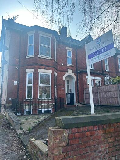 2 Bedroom Flat To Rent In Belgrave Crescent, Eccles, M30