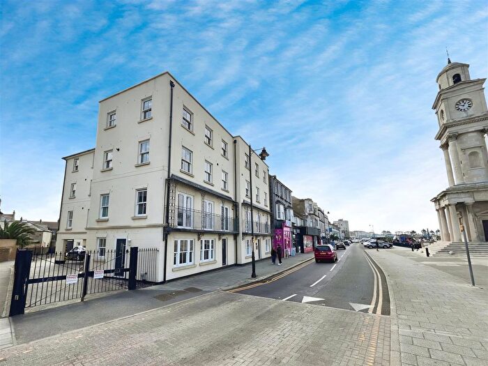 2 Bedroom Flat To Rent In Central Parade, Herne Bay, CT6