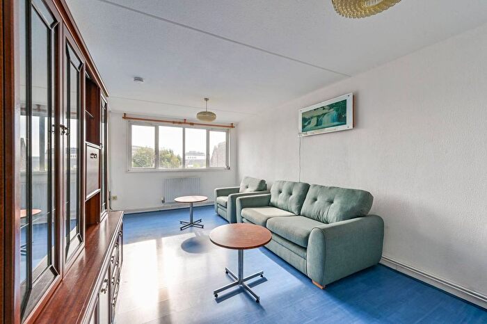 3 Bedroom Flat To Rent In Mallory Street, Lisson Grove, London, NW8