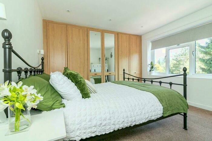 3 Bedroom Semi-Detached House For Sale In Waysbrook, Letchworth Garden City, SG6