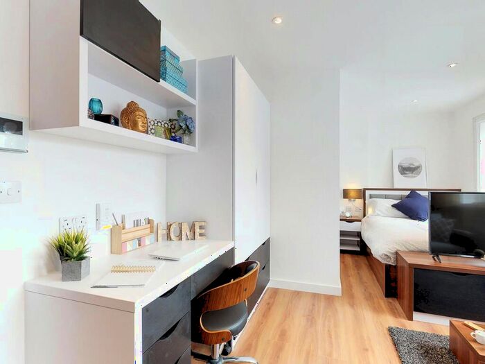 Apartment To Rent In Apt, Gravity Residence #, L2