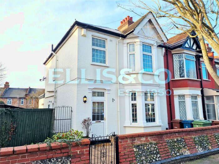 3 Bedroom Semi-Detached House To Rent In Lorne Road, Harrow, HA3