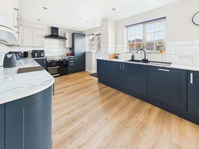 4 Bedroom Detached House For Sale In Apricot Tree Close, Bridgwater, TA6