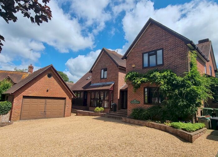Houses for sale & to rent in GU34 3QL, Rotherfield Park Estate, Ropley