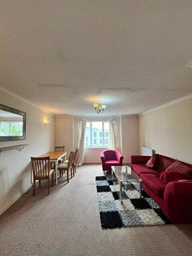 2 Bedroom Flat To Rent In Orwell Terrace, Edinburgh, EH11