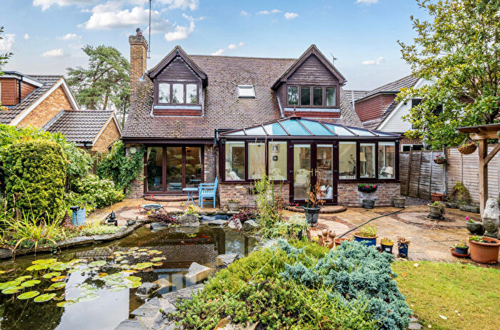 4 Bedroom Detached House For Sale In Barkham Ride, Finchampstead, Wokingham, RG40