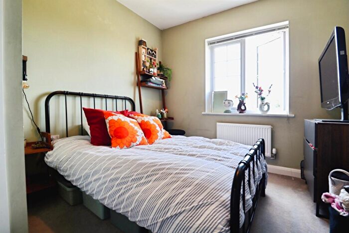 3 Bedroom End Of Terrace House For Sale In Paul Williams Walk, Canton, Cardiff, CF11