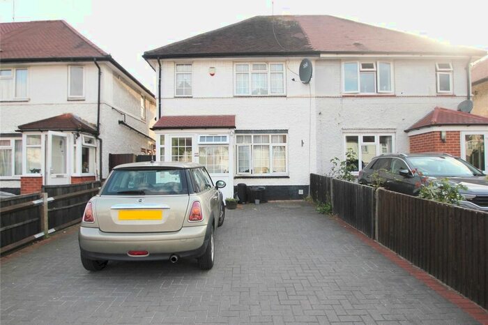 3 Bedroom Semi-Detached House To Rent In Dickens Avenue, Finchley, London, N3