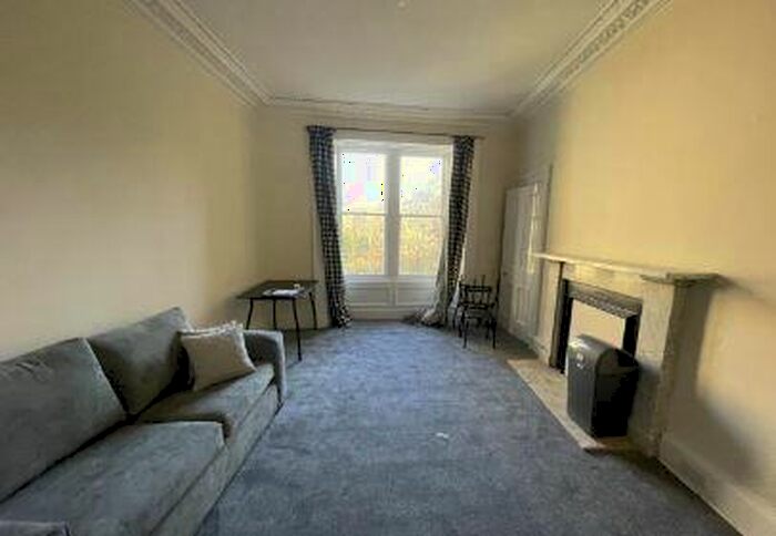 3 Bedroom Flat To Rent In L &#; South Clerk Street, Edinburgh, EH8