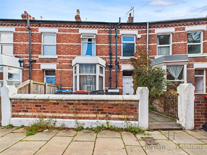 6 Bedroom Terraced House For Sale In Bouverie Street, Chester, Cheshire, CH1