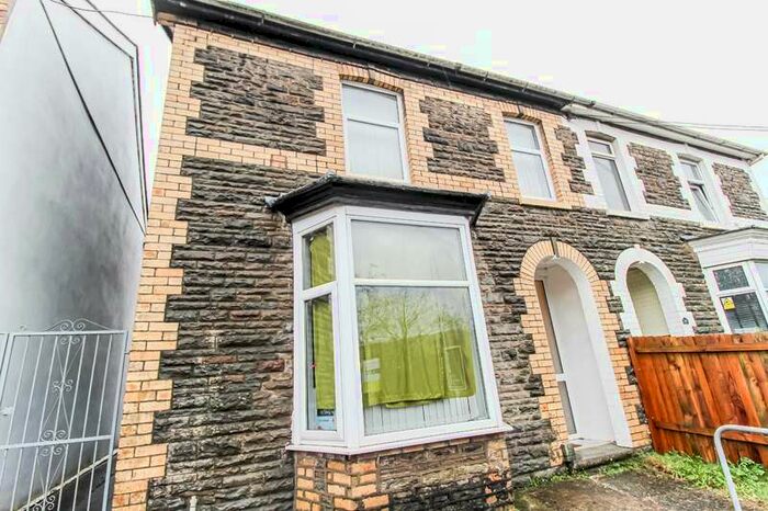 6 Bedroom House To Rent In Llantwit Road, Treforest, Pontypridd, CF37
